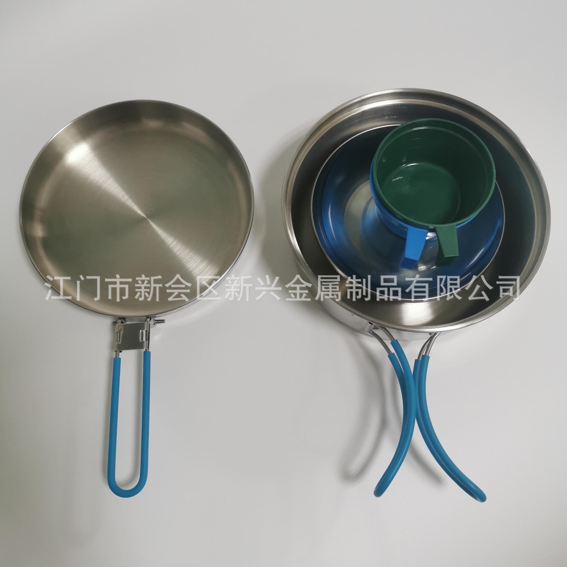 户外锅具套锅便携露营炊具不锈钢野餐餐具套装户外可折叠露营锅具